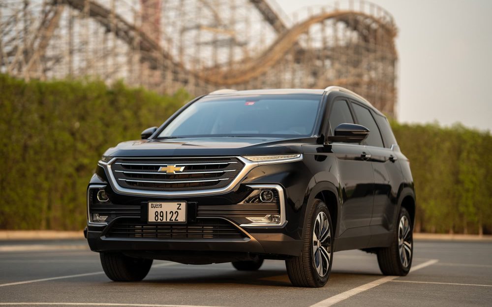 השכרת Chevrolet Captiva Black בדובאי