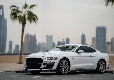 ford-mustang-gt-white-1